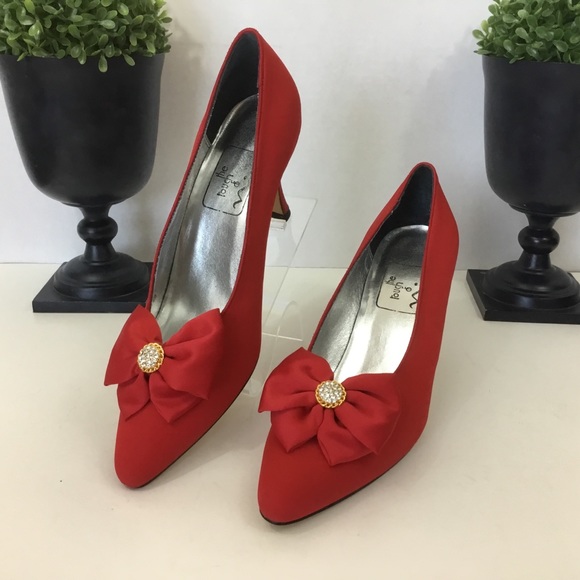 Touch of Nina Red Satin Heels, 9 1/2 M - Picture 1 of 7